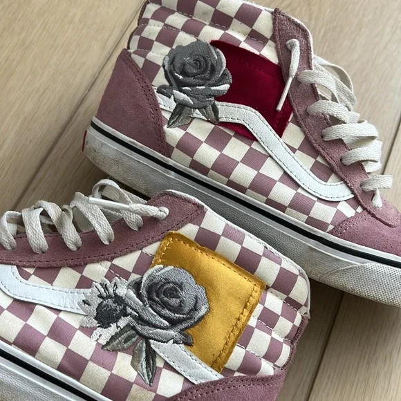 🌸RARE COLOR—Vans Sk8-Hi Pro Checkerboard Skate Shoe (Size 8.5)🌸 - Picture 1 of 9